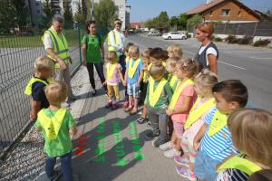 EVROPSKI TEDEN MOBILNOSTI POHOD Z OTROKI  02  FOTO ARHIV VRTCA
